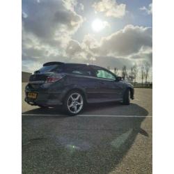 Opel Astra 1.9 Cdti GTC OPC uitvoeringe 120pk AUT 2006 Zwart
