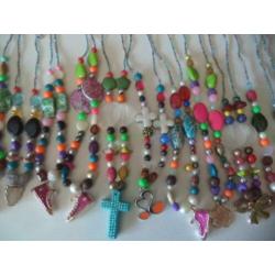 (p20) sieraden/kettingen, partij 60 stuks