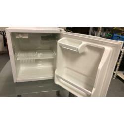 Kleine koelkast minibar met vriesvakje Deawoo