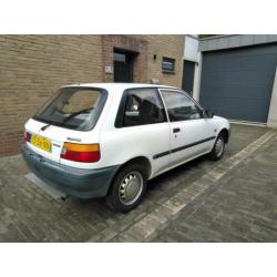 Toyota Starlet 1.3 XL AUT 1990 Wit in Topstaat weinig Km's