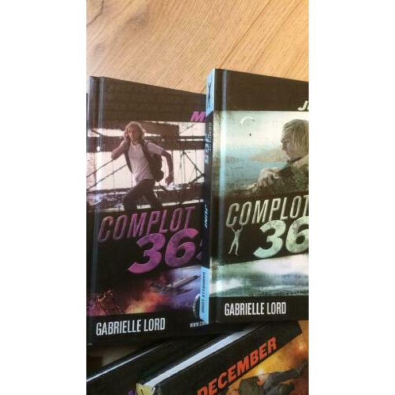 Spannende complete serie van: Complot 365. Gabrielle Lord