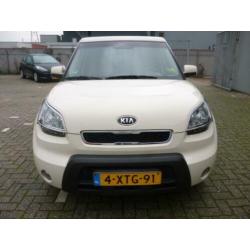 Kia Soul 1.6 CRDi X-ecutive ROOD LEDER/LMV/2009!