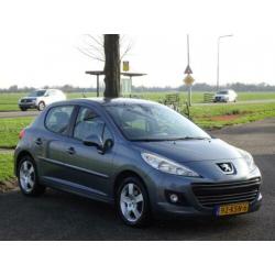 Peugeot 207 1.6 VTi Première * Airco * Navi * 5Drs * Dealer-