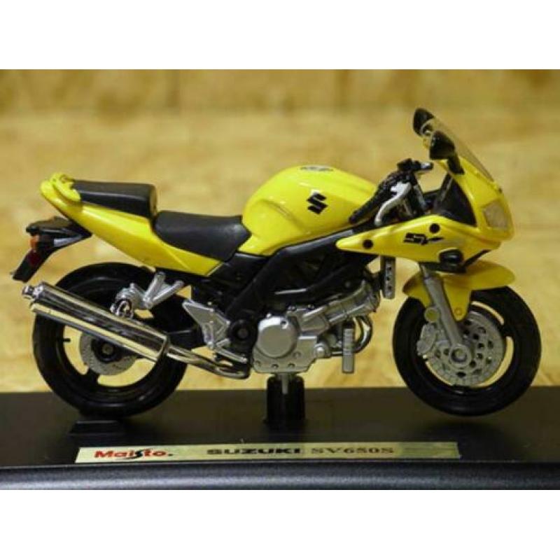 Suzuki SV650S 1:18 geel sv650