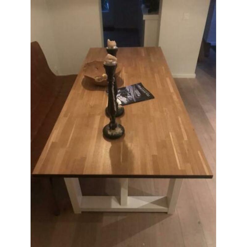 Eiken eettafel