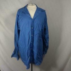 Mooi blauw overhemd.Mt 42