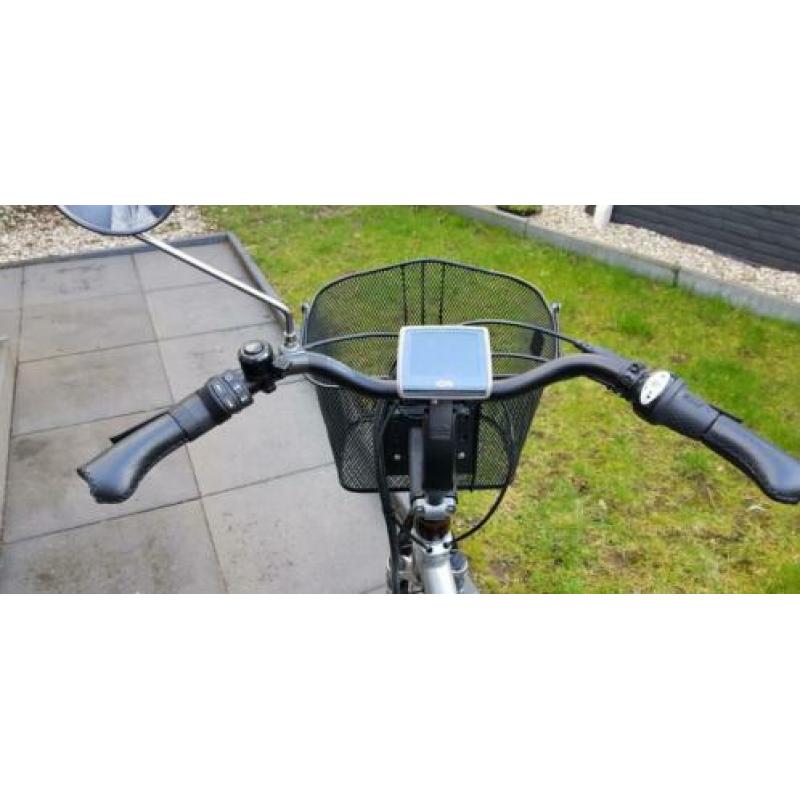 Vrij nieuwe electrische fiets