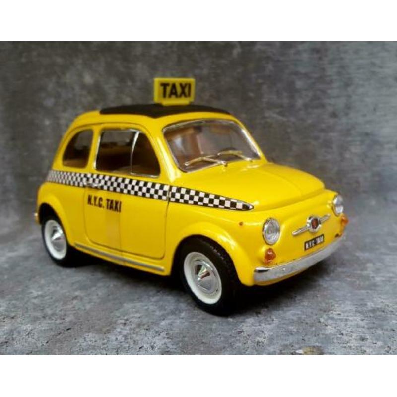 Fiat 500 " Taxi " - Bburago