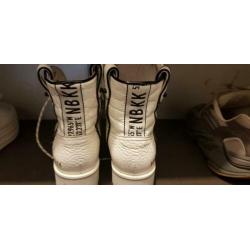 Nubikk fae roma | witte biker boots