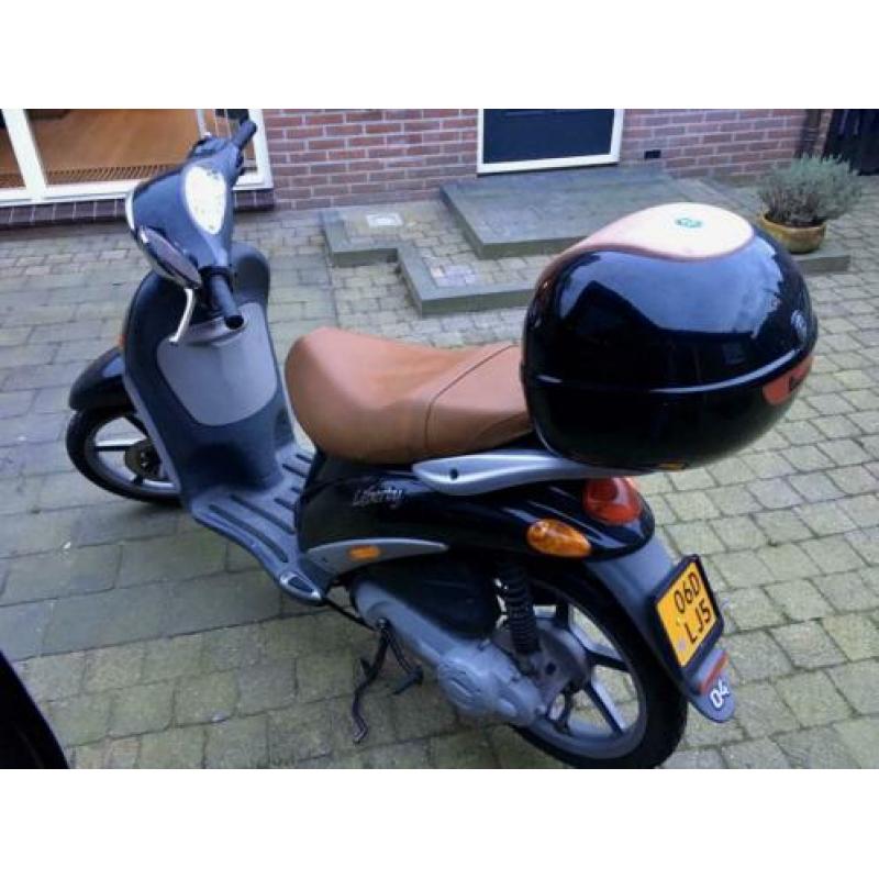 Piaggio Liberty scooter grote wielen bromscooter