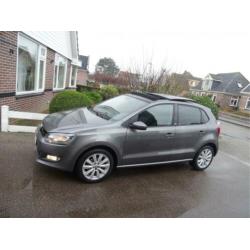Volkswagen Polo 1.4-16V STYLE PANORAMADAK AIRCO STOELVERWARM