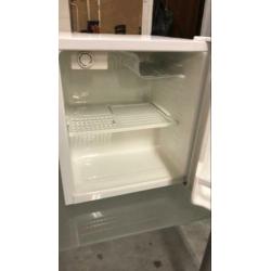 Kleine koelkast minibar met vriesvakje Deawoo