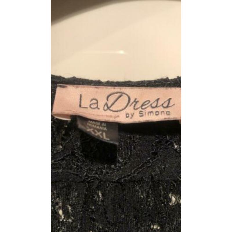 Prachtige kanten jurk van LaDress. XXL