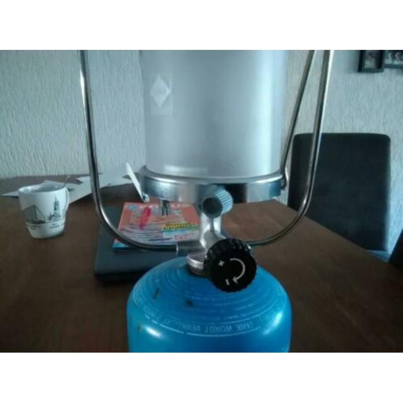 Campingaz gasfles type 901 met gas lamp