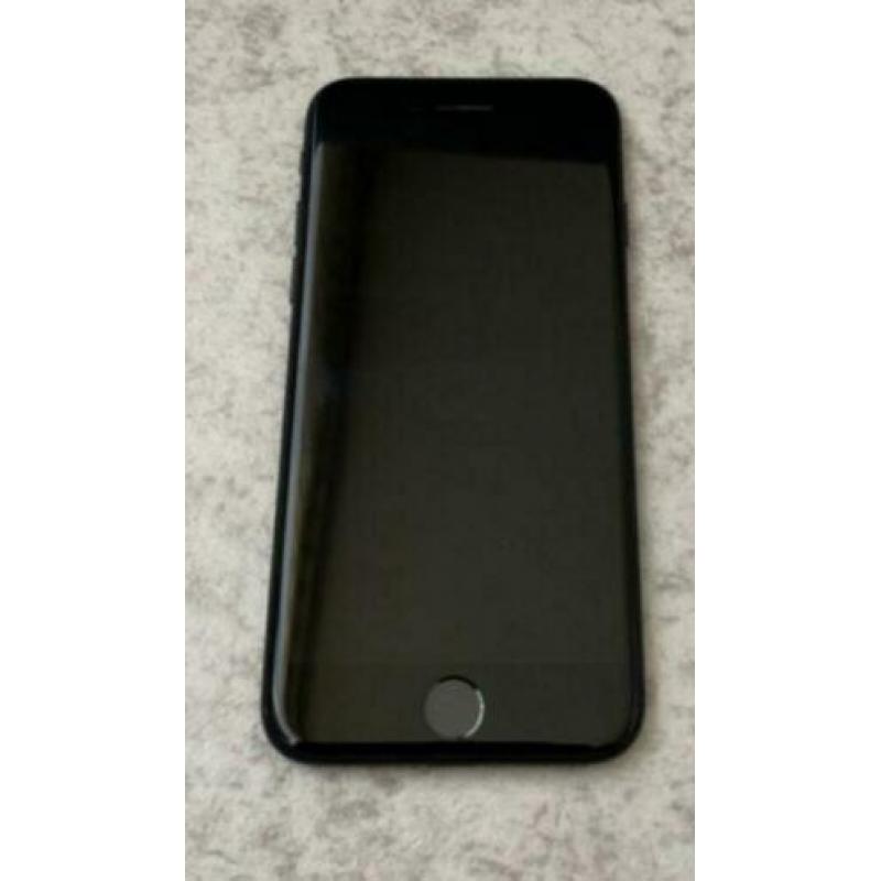 Zwarte iPhone 7, zo goed als NIEUW! Cadeau TIP!