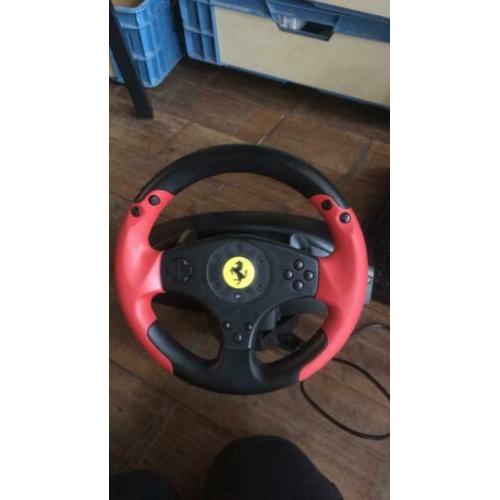Thrustmaster Ferrari stuur met pedalen