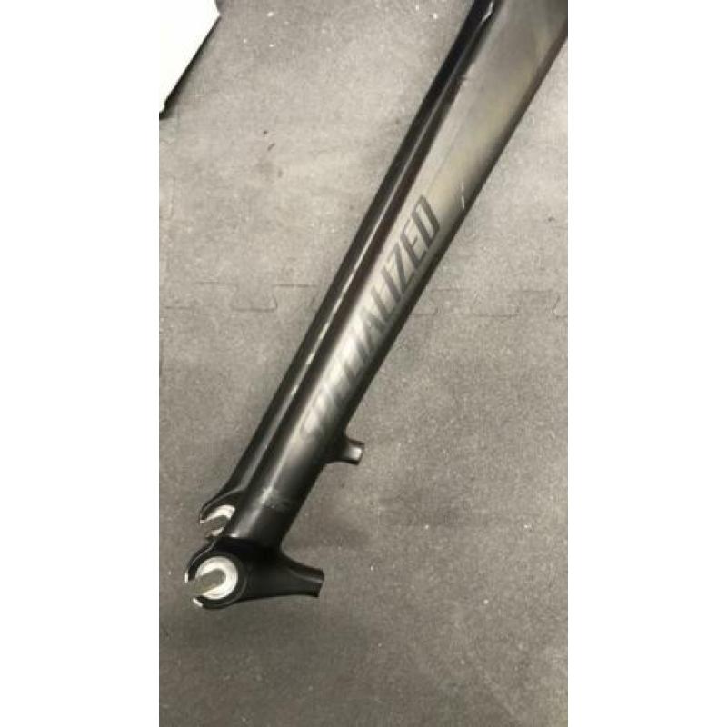 Carbon vork specialized 29 inch