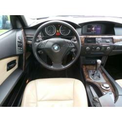 BMW 5-serie 520i Executive ( AUTOMAAT + INRUIL MOGELIJK )