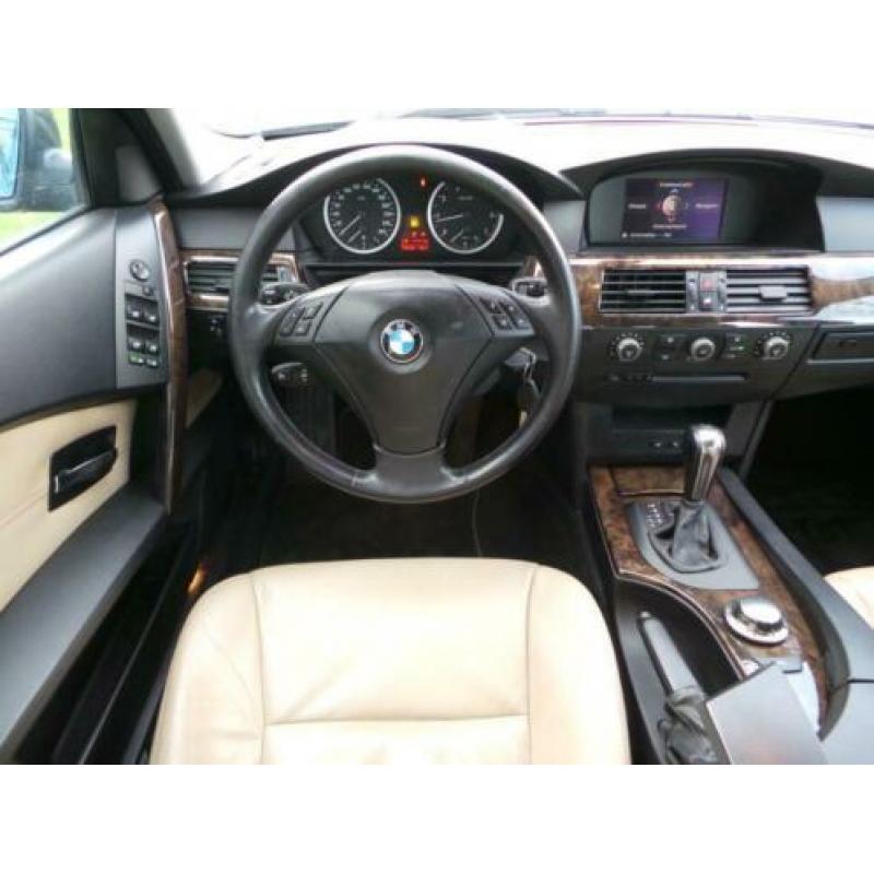 BMW 5-serie 520i Executive ( AUTOMAAT + INRUIL MOGELIJK )