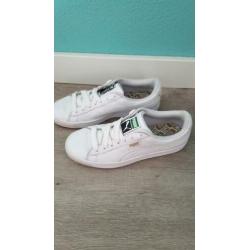 Puma classic sneakers wit maat 39 ZGAN!