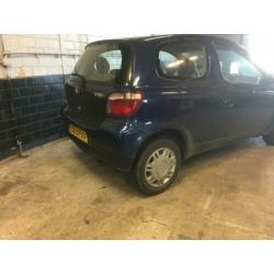 Toyota Yaris 1.0 16V Vvti 3DR 1999 Blauw (VERKOCHT)