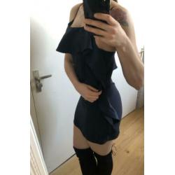 marineblauwe jurk