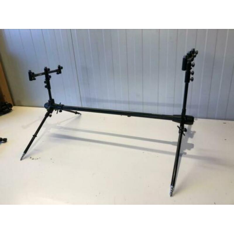 Nash powerpod rodpod 3 rod met adjustable buzz bars