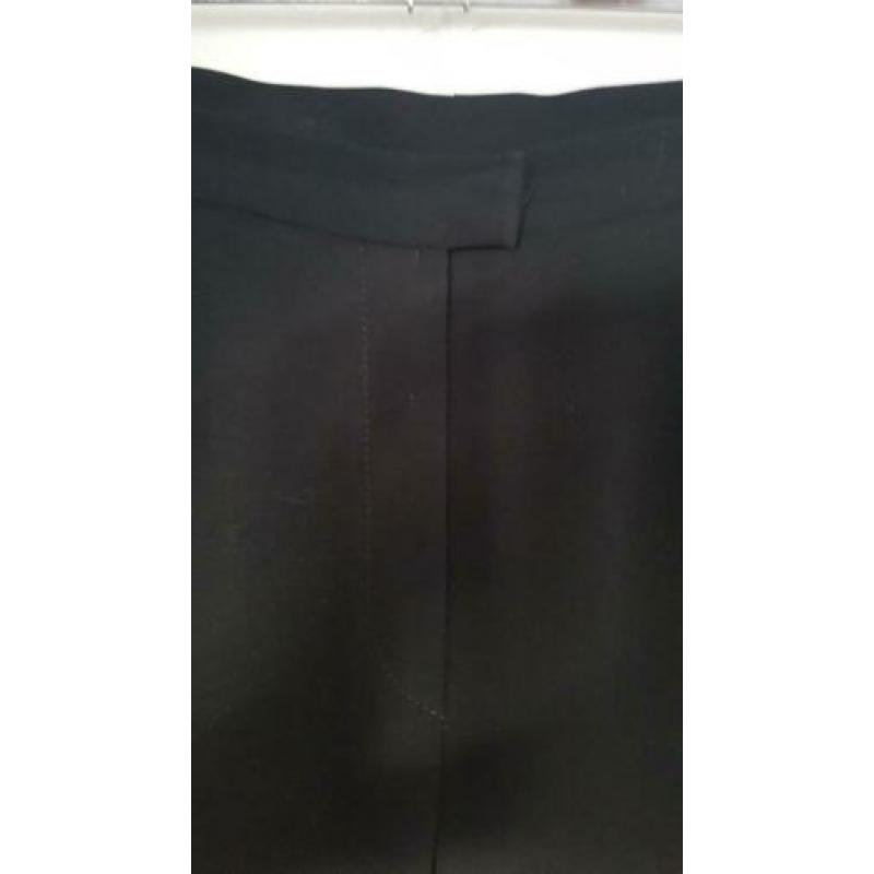 Mooie zwarte pantalon van michele maat 40