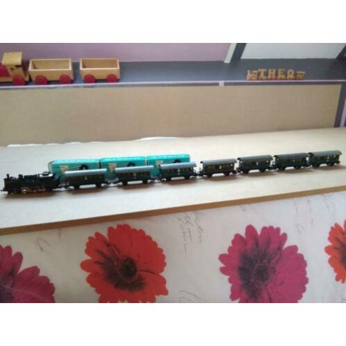 Märklin trein 7 wagons 4000 en loc 3095 ,