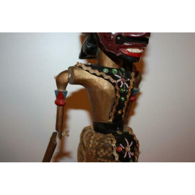 Te koop oude Wajang pop van 52 cm uit Indonesië
