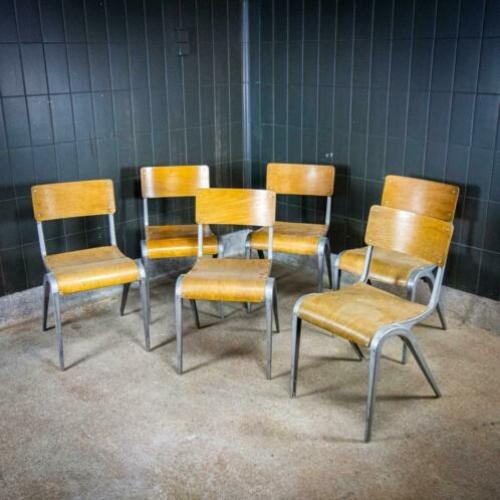 Vintage Industriële Design James Leonard Stoelen Schoolstoel