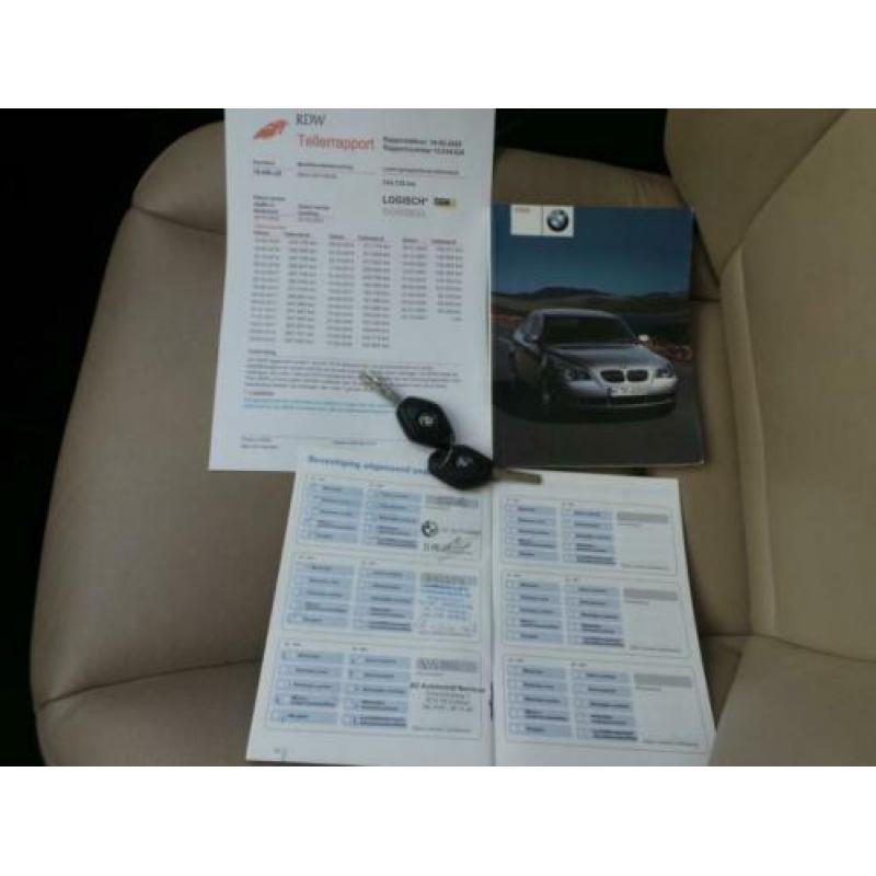 BMW 5-serie 520i Executive ( AUTOMAAT + INRUIL MOGELIJK )