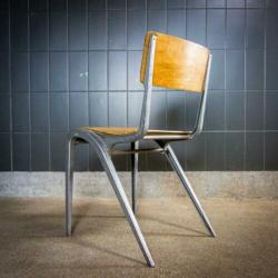 Vintage Industriële Design James Leonard Stoelen Schoolstoel