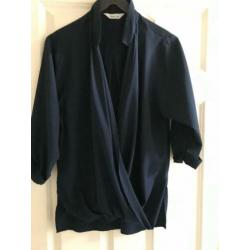 donker blauwe overslag blouse (Miss Etam)