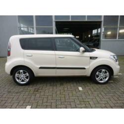Kia Soul 1.6 CRDi X-ecutive ROOD LEDER/LMV/2009!
