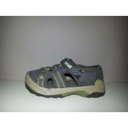 Teva sandalen dichte neus maat 22,5