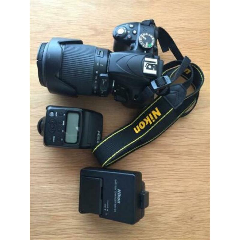 Nikon D3300 met Tamron 18-200mm