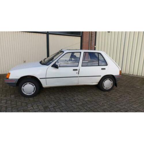 Peugeot 205 1.4 GR S6 1988 Wit