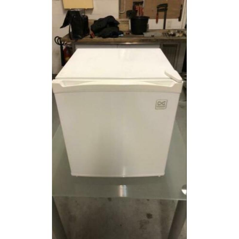 Kleine koelkast minibar met vriesvakje Deawoo
