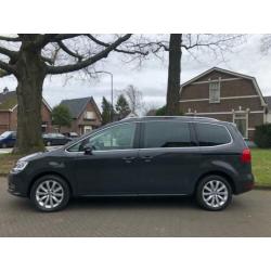 Volkswagen Sharan 1.4 TSI, HIGHLINE, 7-PERS, NAVI, PDC V + A