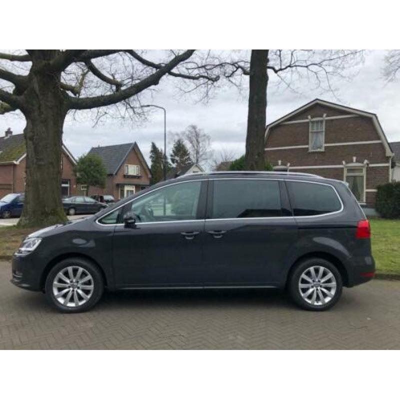 Volkswagen Sharan 1.4 TSI, HIGHLINE, 7-PERS, NAVI, PDC V + A