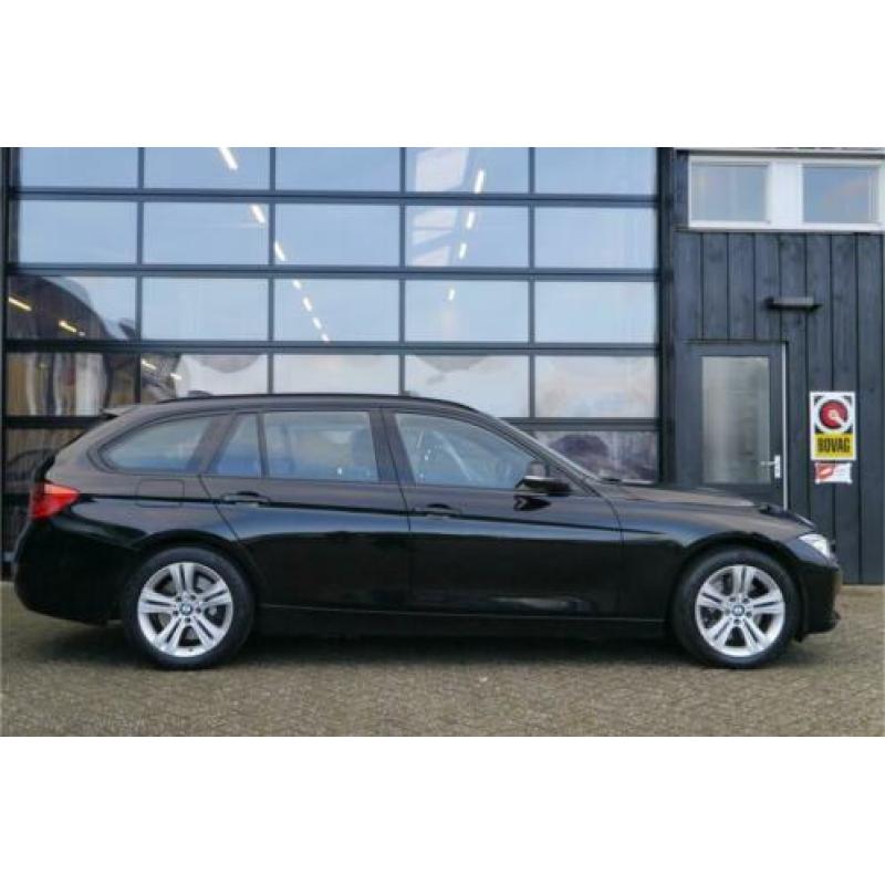 BMW 3 Serie Touring 330d xDrive High Executive / Sporstoelen