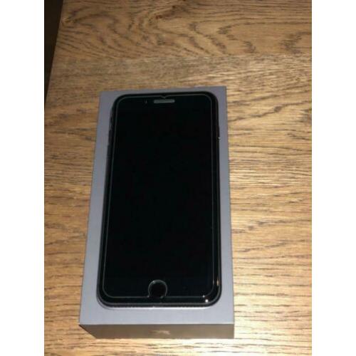 Iphone 8 Plus 64GB (Zo goed als nieuw, nog geen jaar oud)