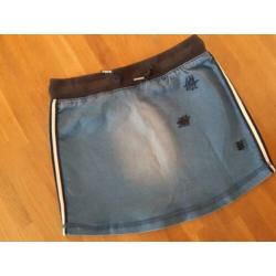 Jeans short en rokjes maat 128