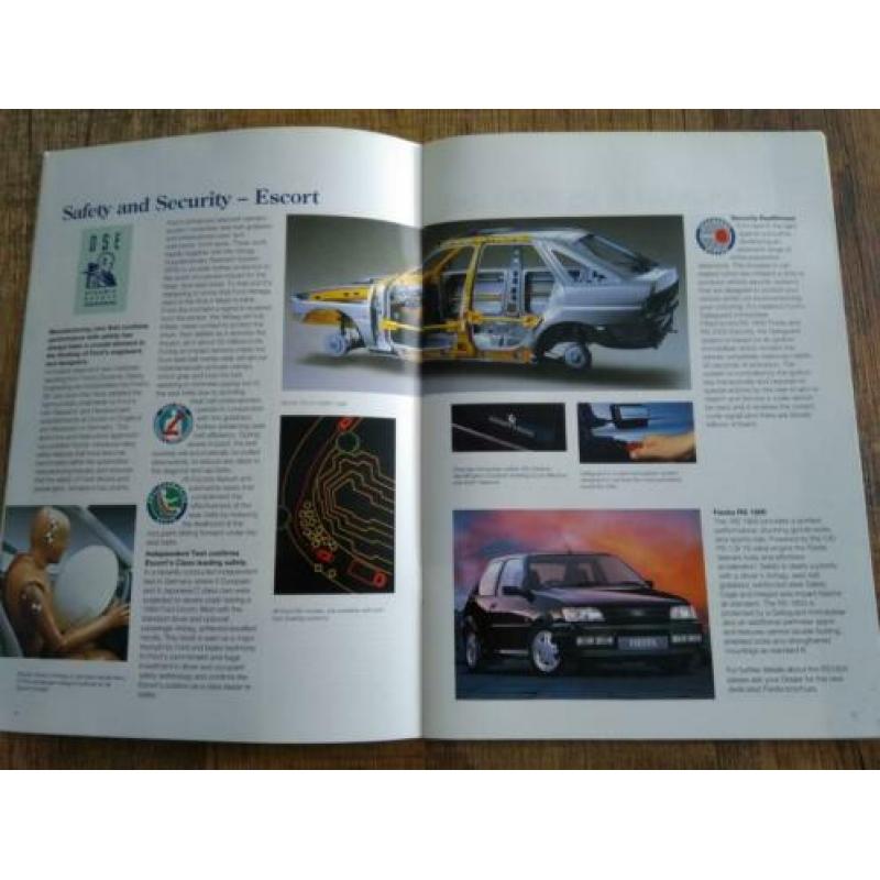 Ford RS Rallye sport folder uit 1994 (RS 2000 & RS Cosworth)