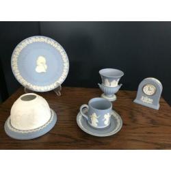 Wedgewood bleu set