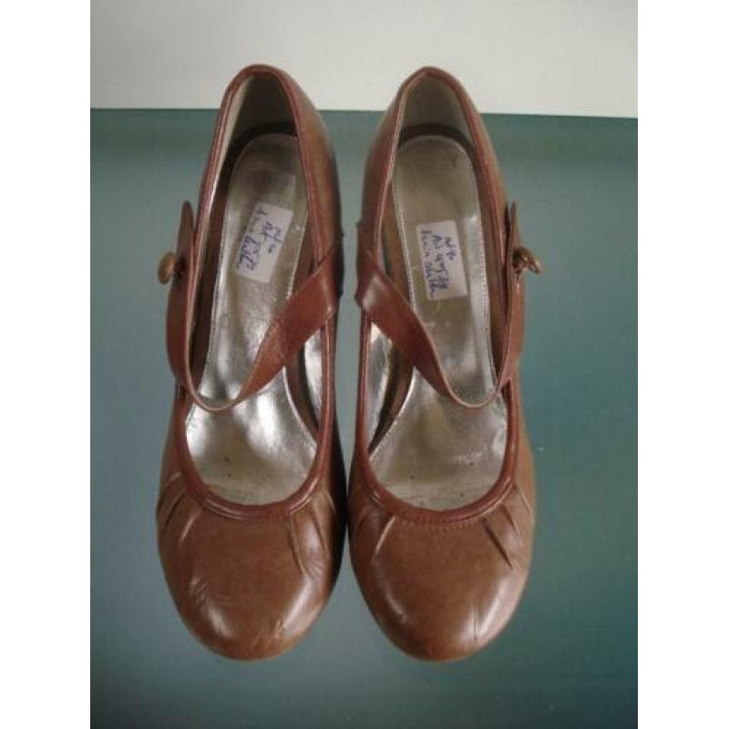 GRATIS VERZENDEN | MARY JANE bruine pumps 40
