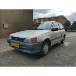 Toyota Starlet 1.3 XL AUT 1990 Wit in Topstaat weinig Km's