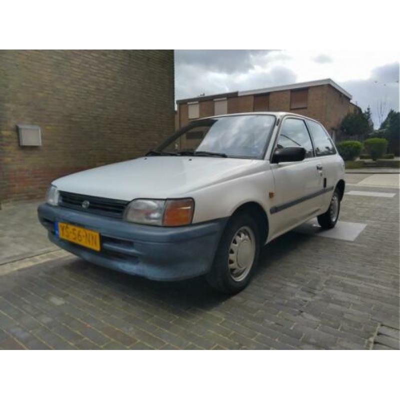 Toyota Starlet 1.3 XL AUT 1990 Wit in Topstaat weinig Km's