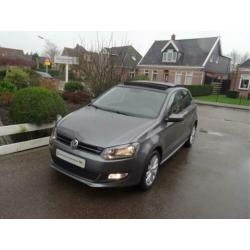 Volkswagen Polo 1.4-16V STYLE PANORAMADAK AIRCO STOELVERWARM